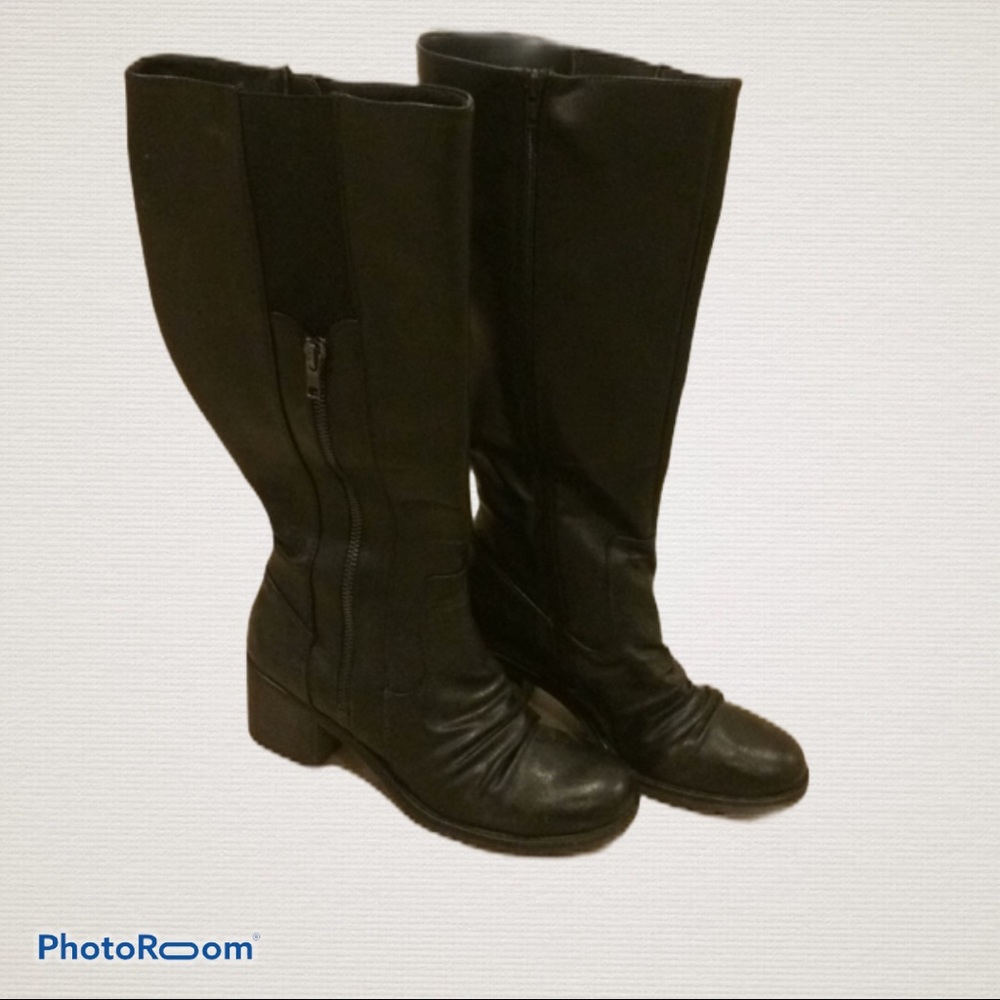 Black boots